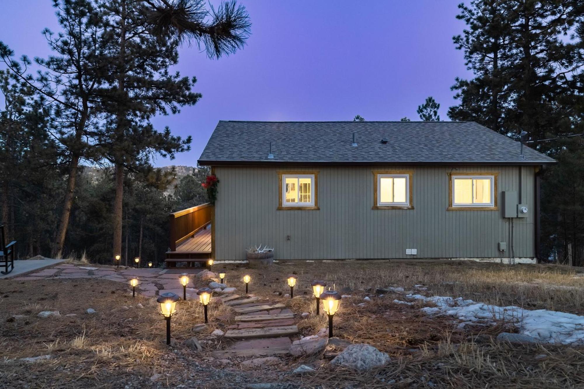 Pine Perch ~ Cozy Mountain W/ Views Casa vacanze *