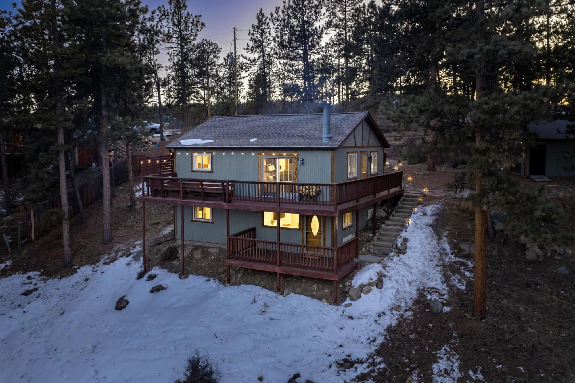 Pine Perch ~ Cozy Mountain W/ Views Casa vacanze *
